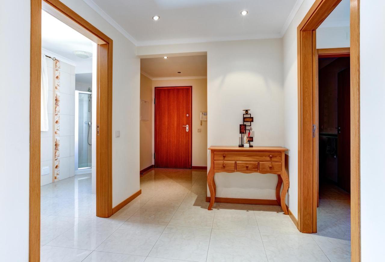 Two Bedroom Apartment With Rooftop Pool In Alvor Exterior foto
